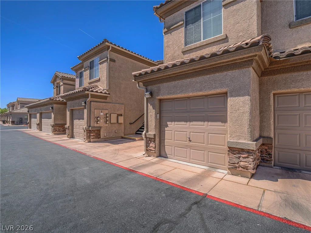 4720 Apulia, North Las Vegas, NV 89084