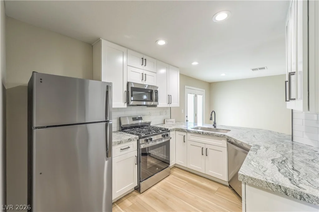 1154 Burnt Sky, Las Vegas, NV 89183