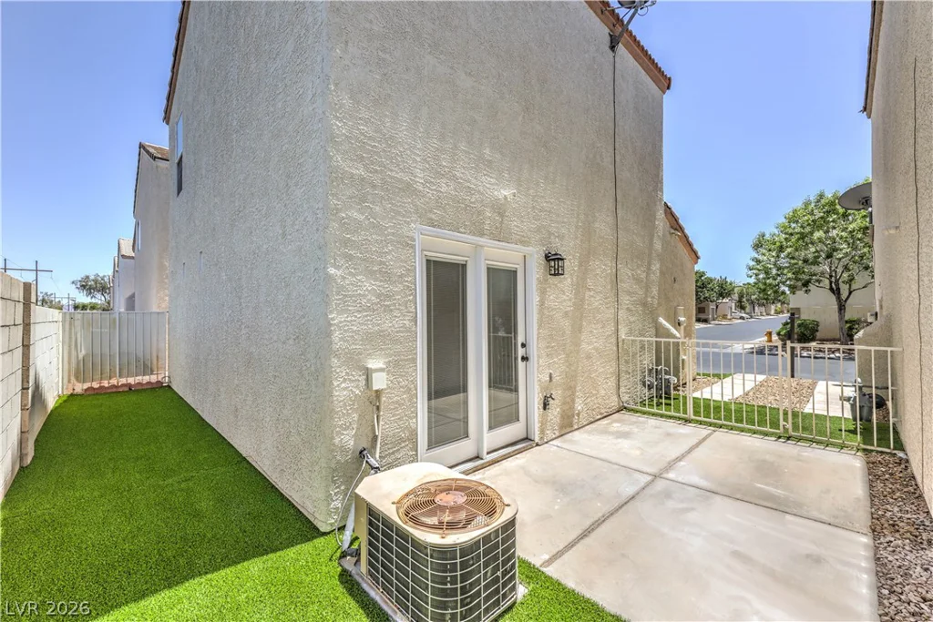 1154 Burnt Sky, Las Vegas, NV 89183