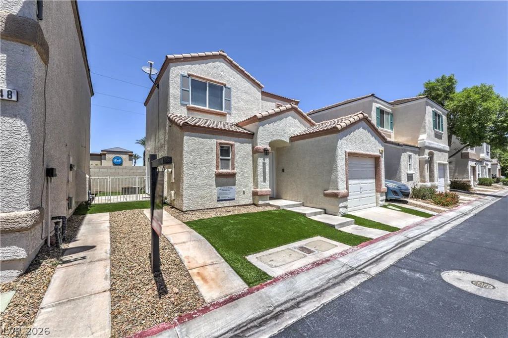 1154 Burnt Sky, Las Vegas, NV 89183