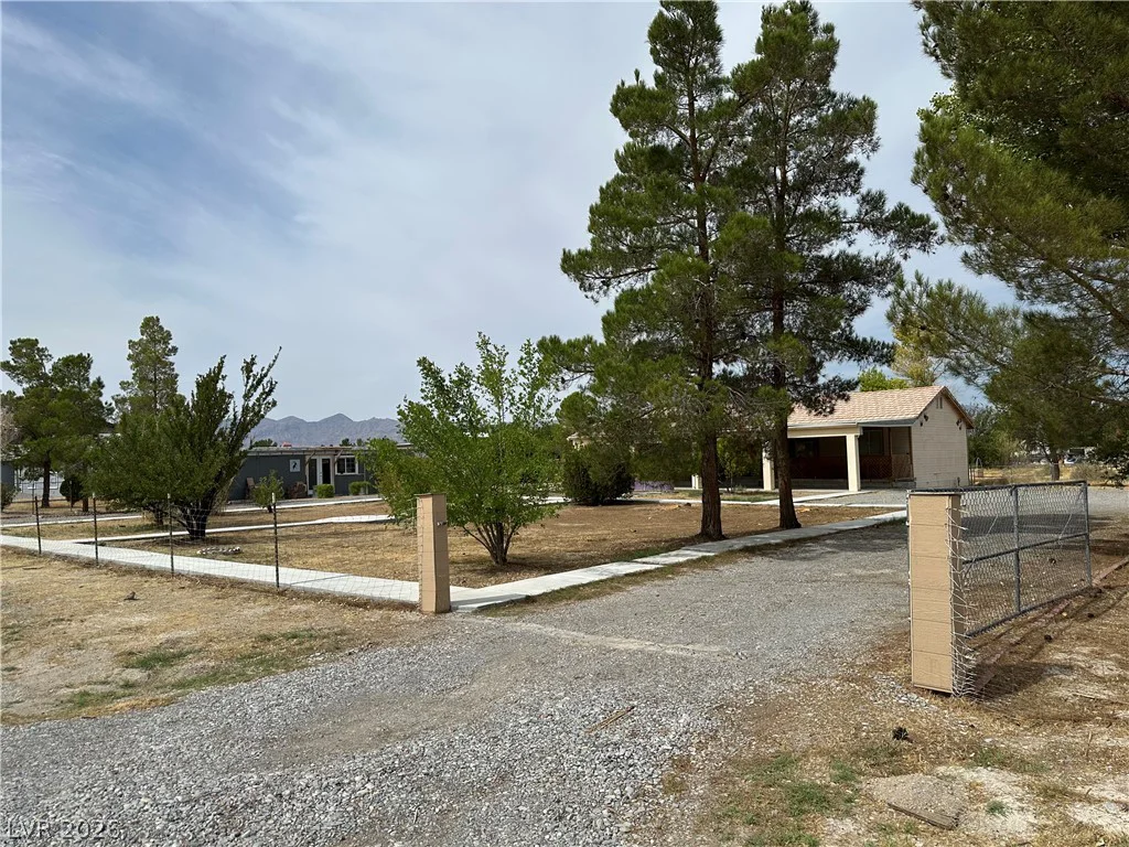 5300 Corrine, Pahrump, NV 89048