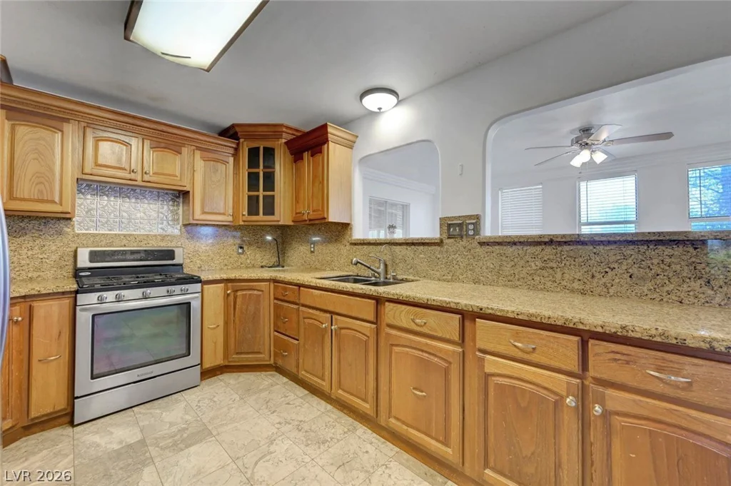5300 Corrine, Pahrump, NV 89048