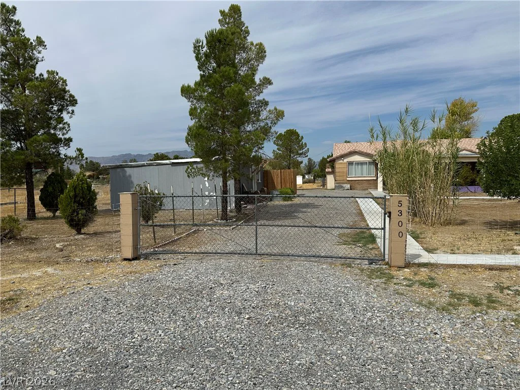 5300 Corrine, Pahrump, NV 89048