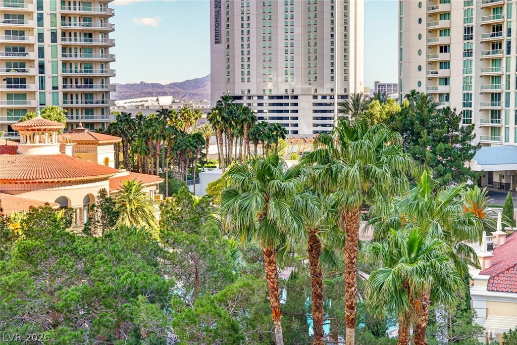 2747 Paradise, Las Vegas, NV 89109