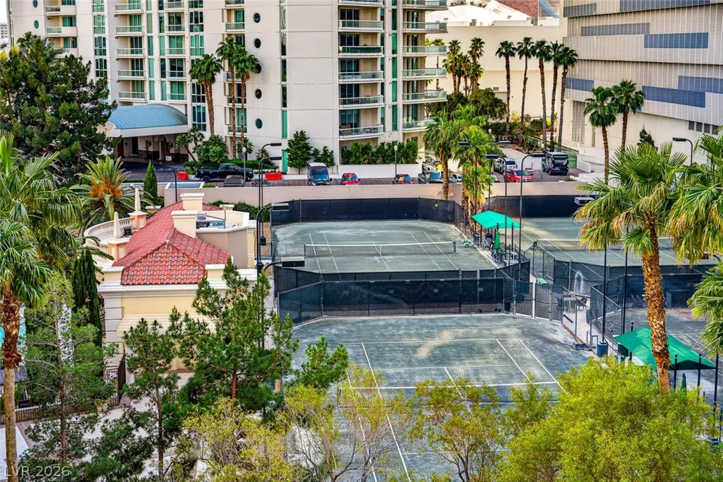 2747 Paradise, Las Vegas, NV 89109
