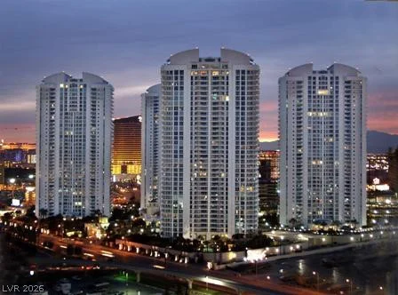 2747 Paradise, Las Vegas, NV 89109