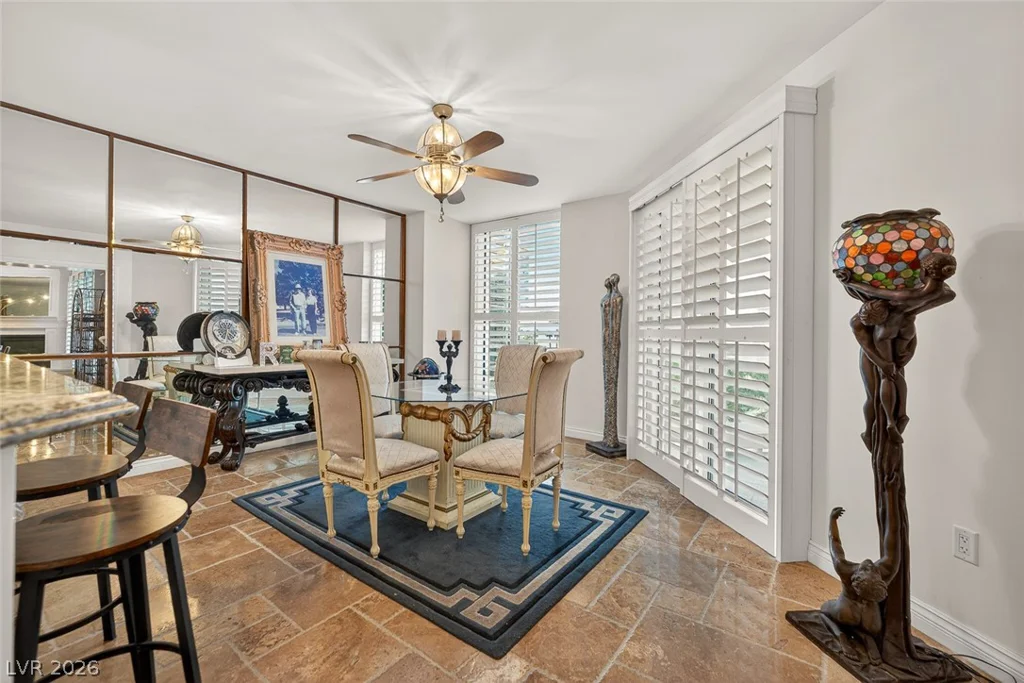 2747 Paradise, Las Vegas, NV 89109