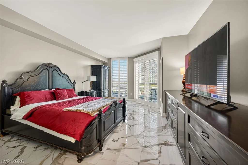 2747 Paradise, Las Vegas, NV 89109