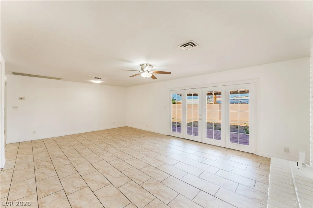 1205 Squires, Las Vegas, NV 89146