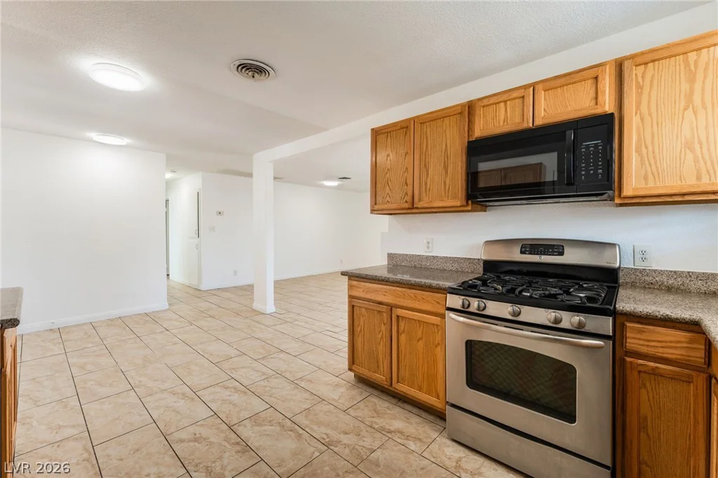 1205 Squires, Las Vegas, NV 89146