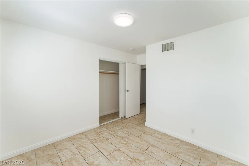 1205 Squires, Las Vegas, NV 89146