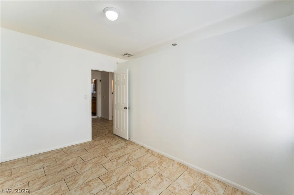 1205 Squires, Las Vegas, NV 89146