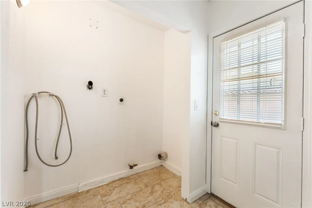 1205 Squires, Las Vegas, NV 89146