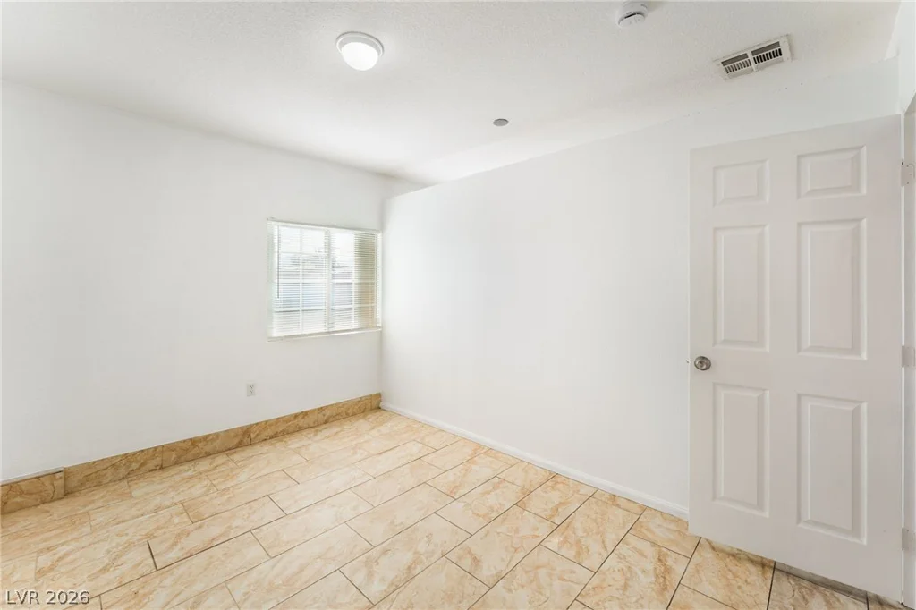 1205 Squires, Las Vegas, NV 89146