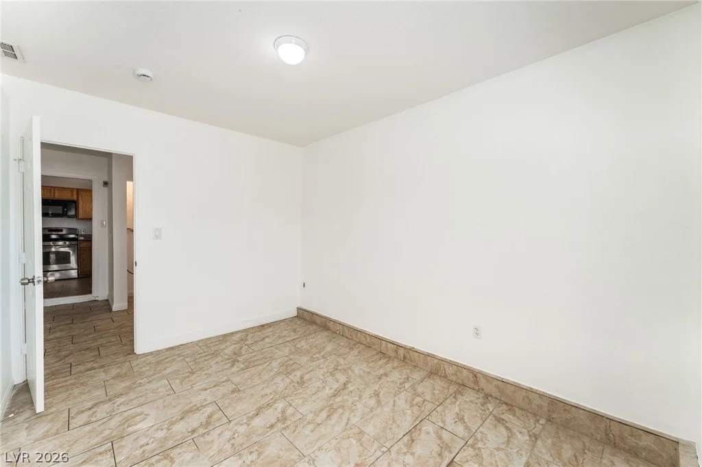 1205 Squires, Las Vegas, NV 89146