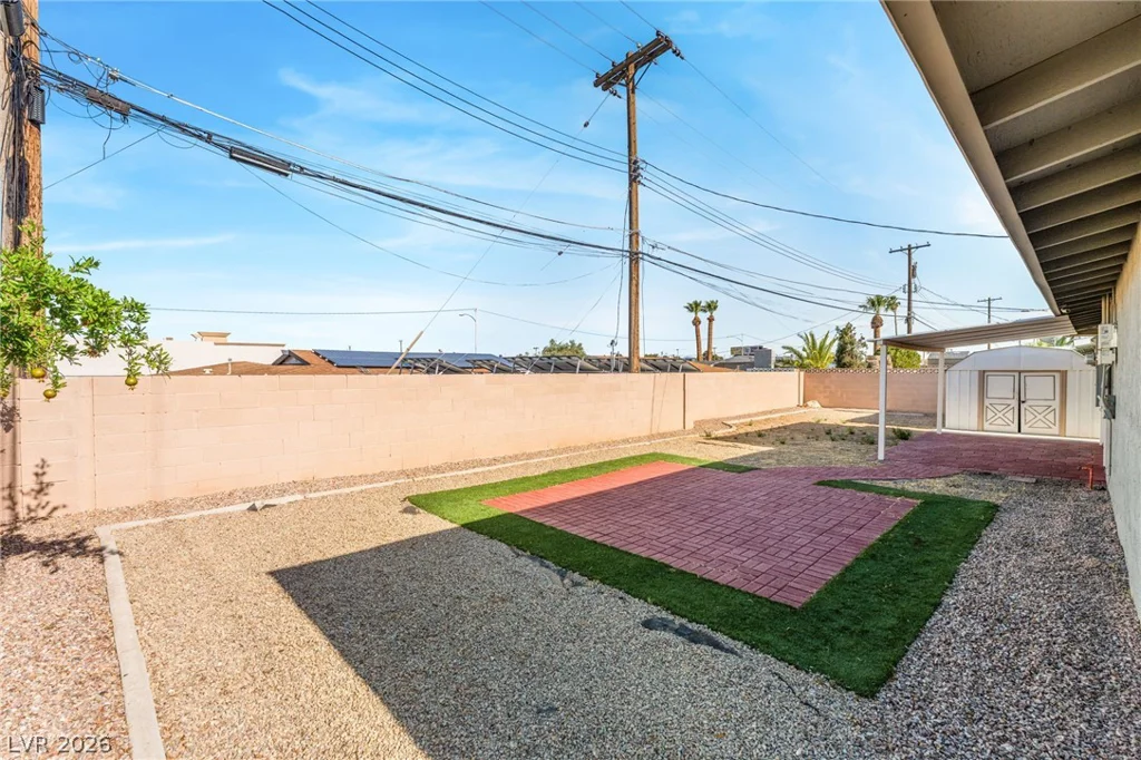 1205 Squires, Las Vegas, NV 89146