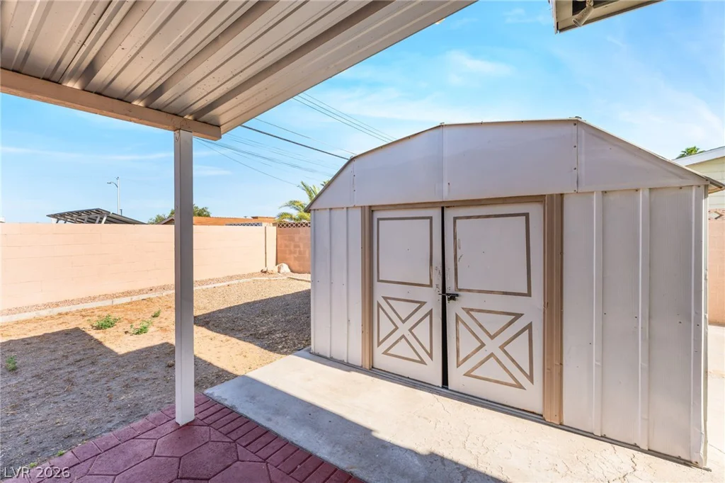 1205 Squires, Las Vegas, NV 89146