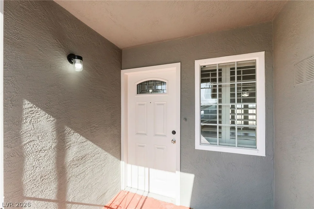 1205 Squires, Las Vegas, NV 89146
