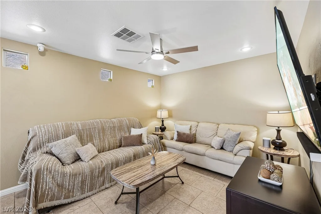 9957 Keephills, Las Vegas, NV 89183