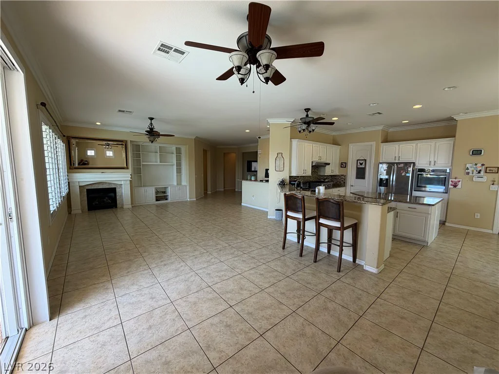 2127 Clearwater Lake, Henderson, NV 89044