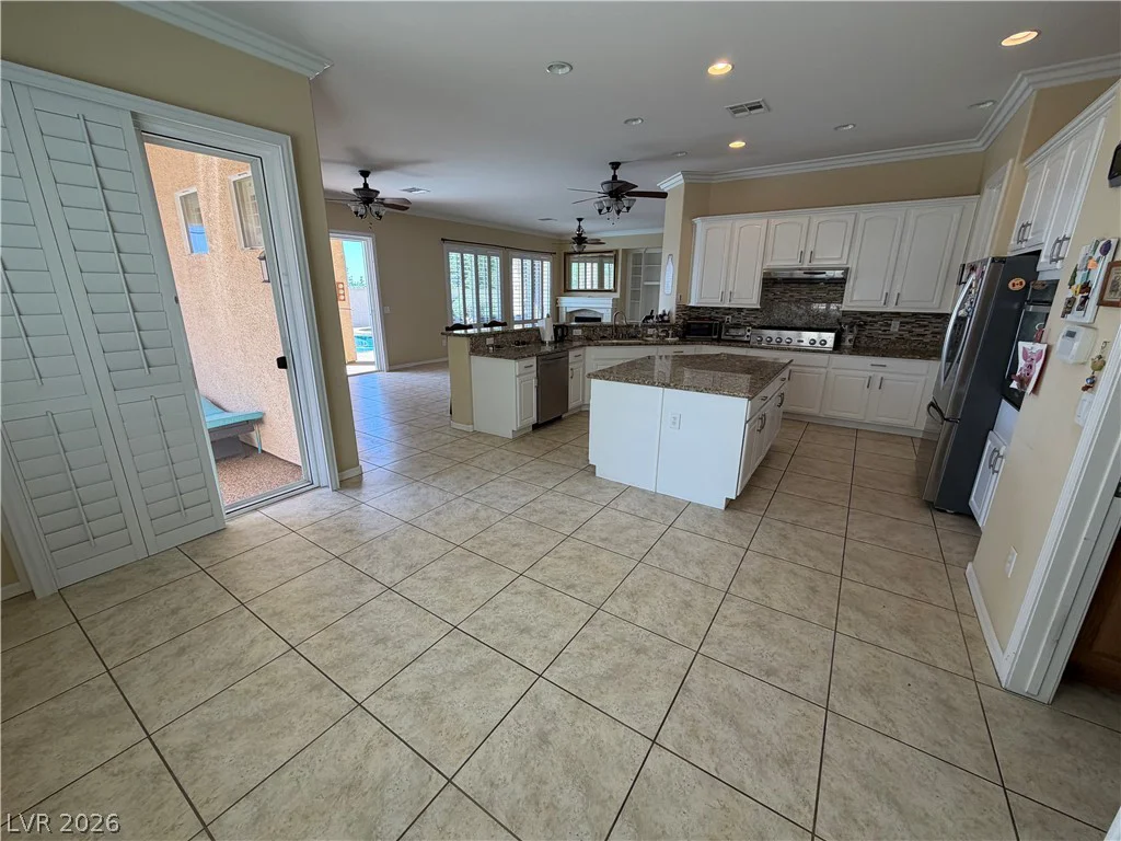 2127 Clearwater Lake, Henderson, NV 89044