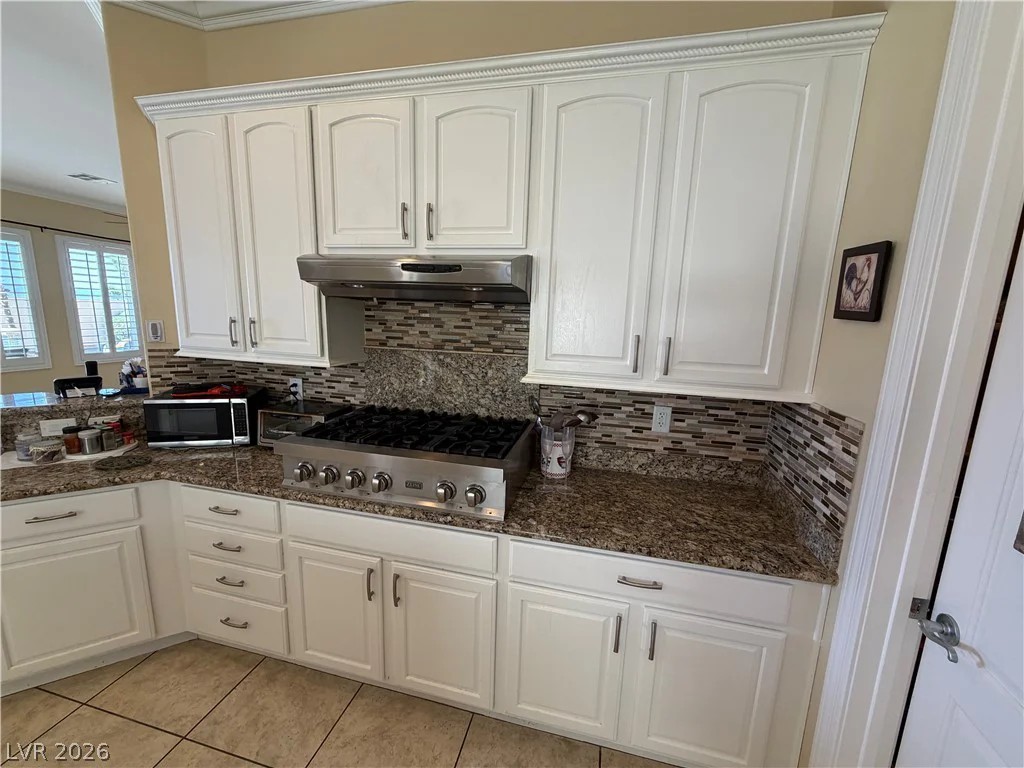 2127 Clearwater Lake, Henderson, NV 89044