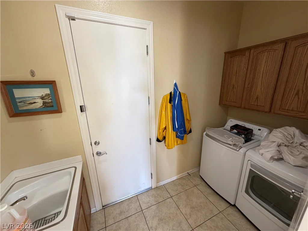 2127 Clearwater Lake, Henderson, NV 89044