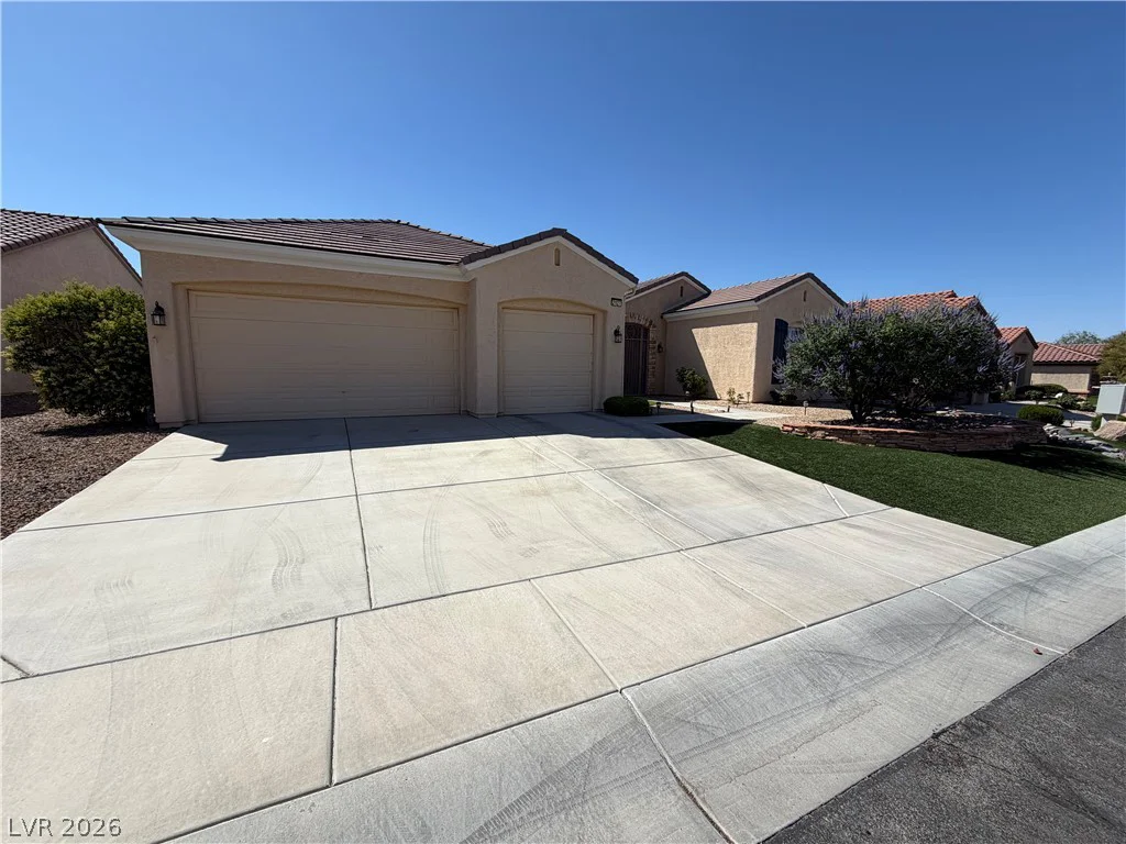2127 Clearwater Lake, Henderson, NV 89044