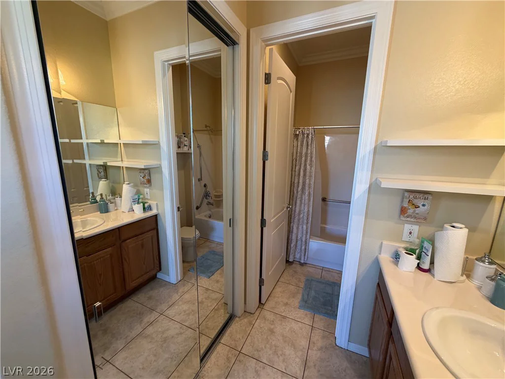 2127 Clearwater Lake, Henderson, NV 89044