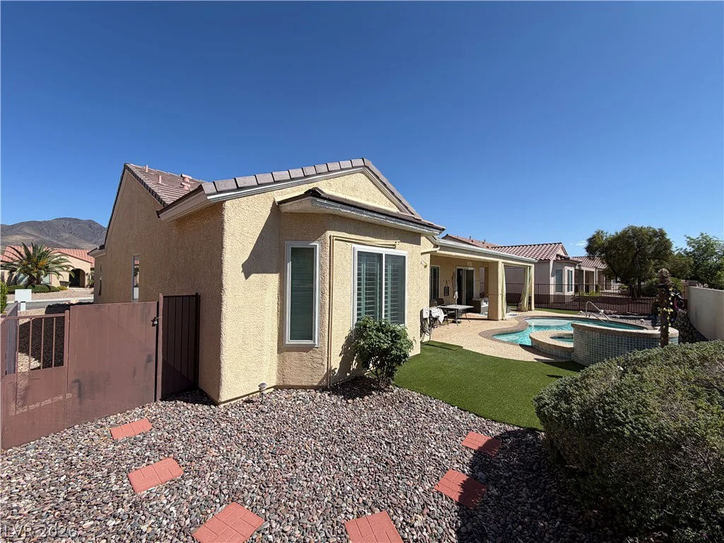 2127 Clearwater Lake, Henderson, NV 89044