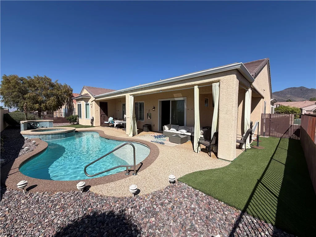 2127 Clearwater Lake, Henderson, NV 89044