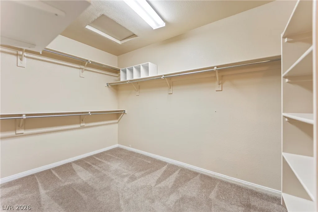 1909 Rolling Dunes, Las Vegas, NV 89117