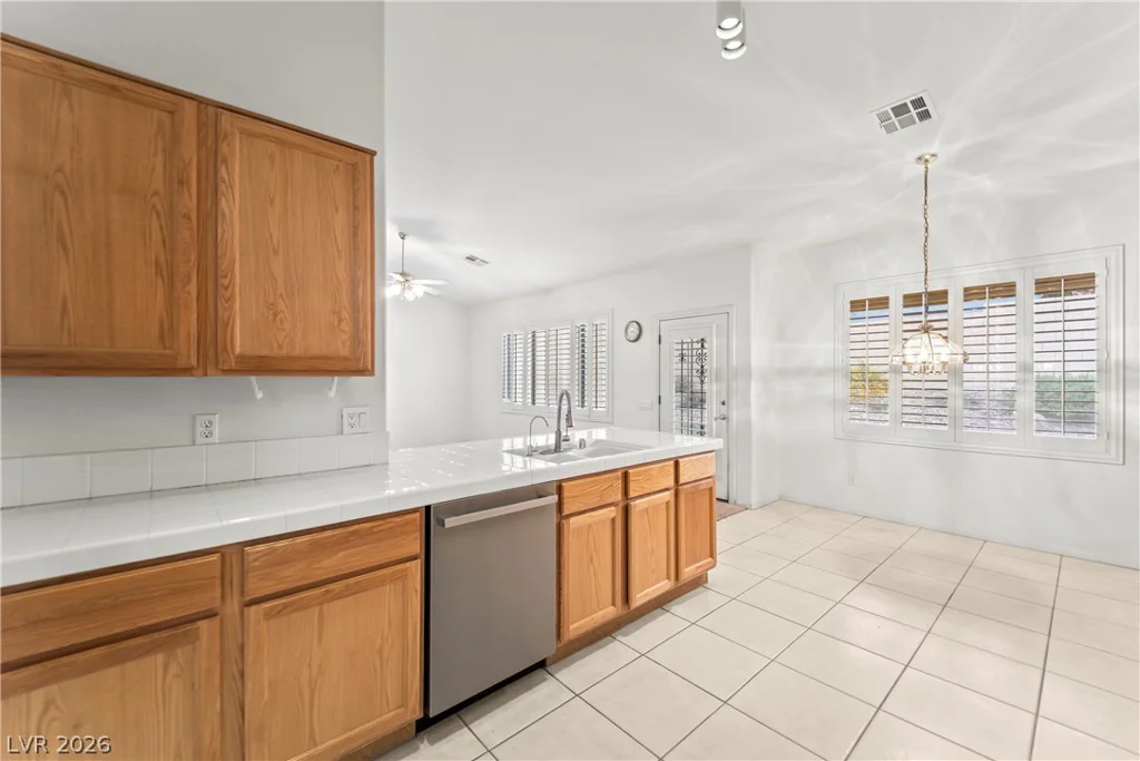 1909 Rolling Dunes, Las Vegas, NV 89117