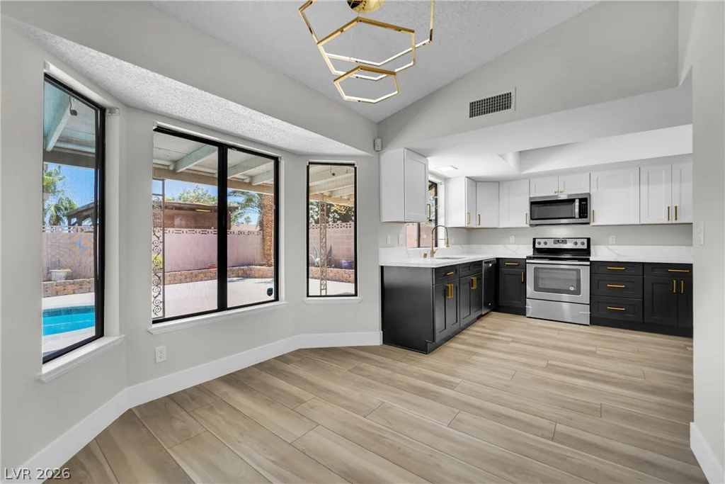 5470 Abbington, Las Vegas, NV 89120