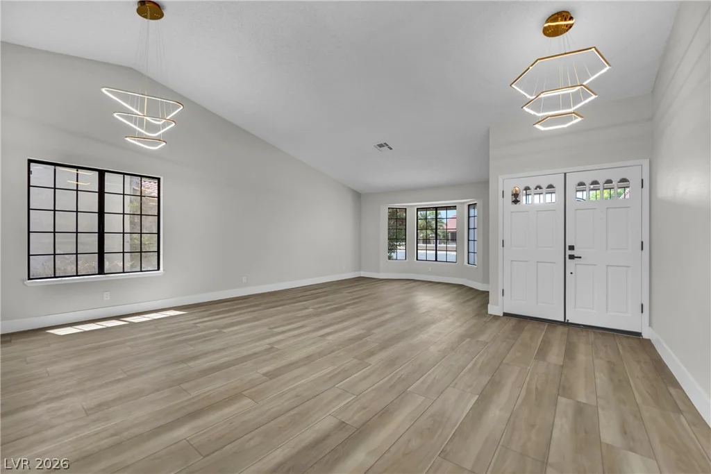 5470 Abbington, Las Vegas, NV 89120