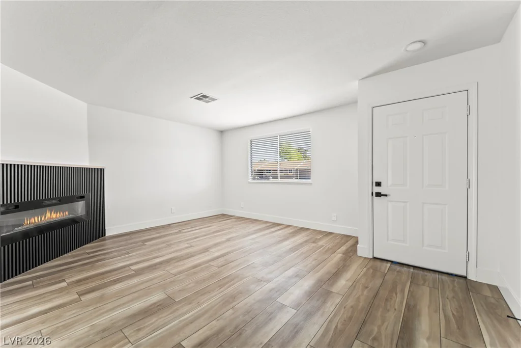 4939 Colorado, Las Vegas, NV 89104