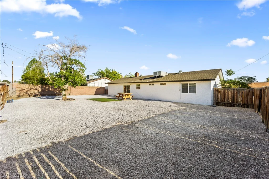4939 Colorado, Las Vegas, NV 89104