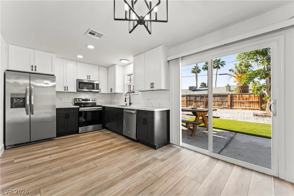 4939 Colorado, Las Vegas, NV 89104