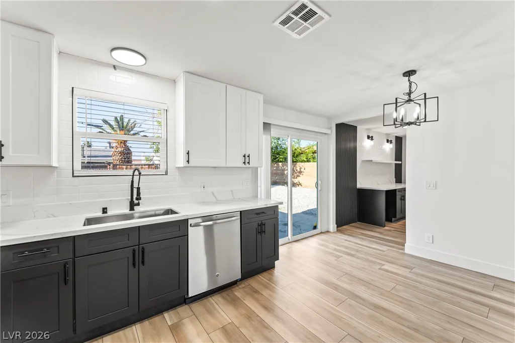 4939 Colorado, Las Vegas, NV 89104