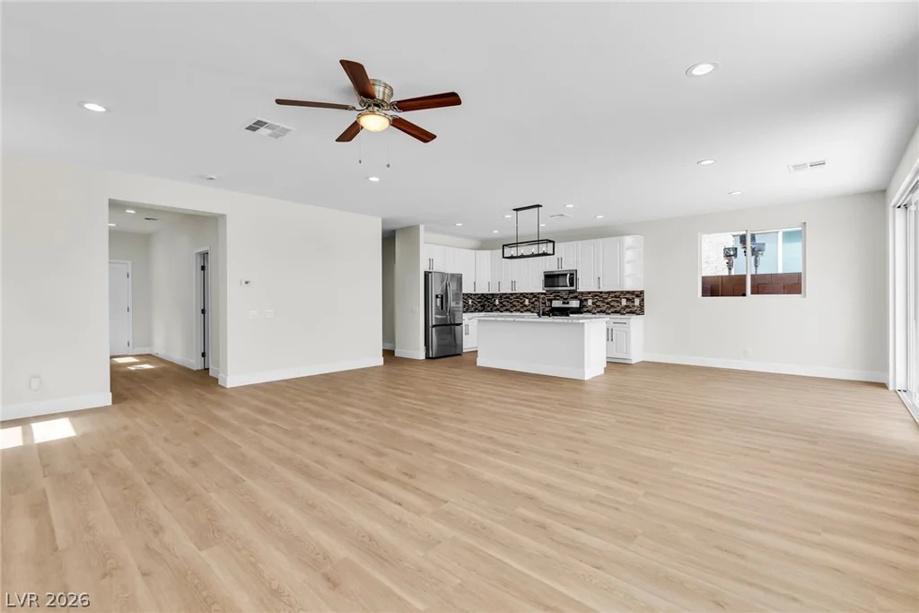 6338 Angora Peak, Las Vegas, NV 89115