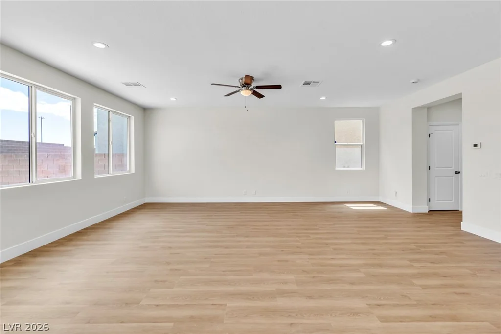 6338 Angora Peak, Las Vegas, NV 89115
