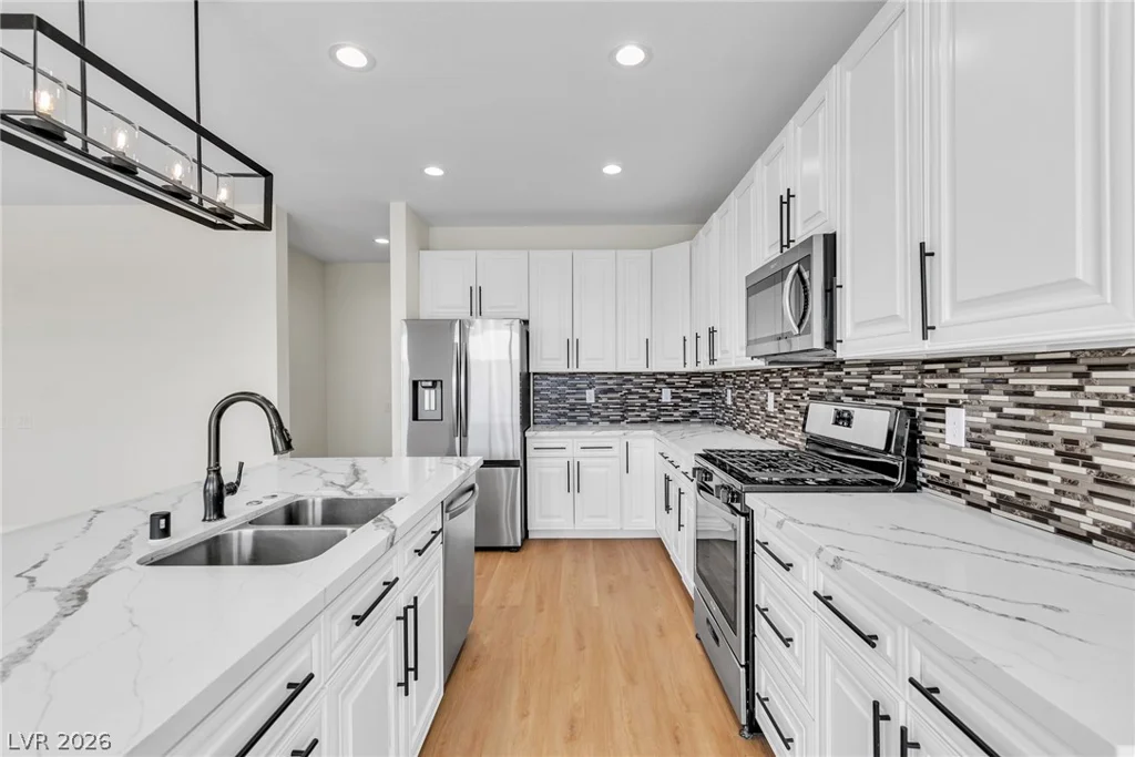 6338 Angora Peak, Las Vegas, NV 89115