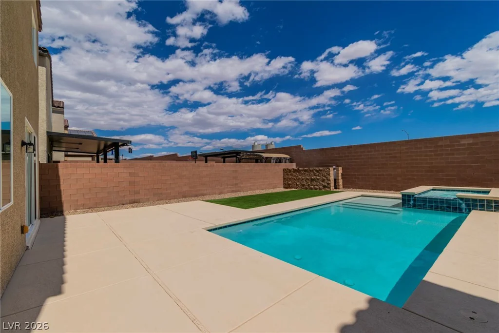 6338 Angora Peak, Las Vegas, NV 89115