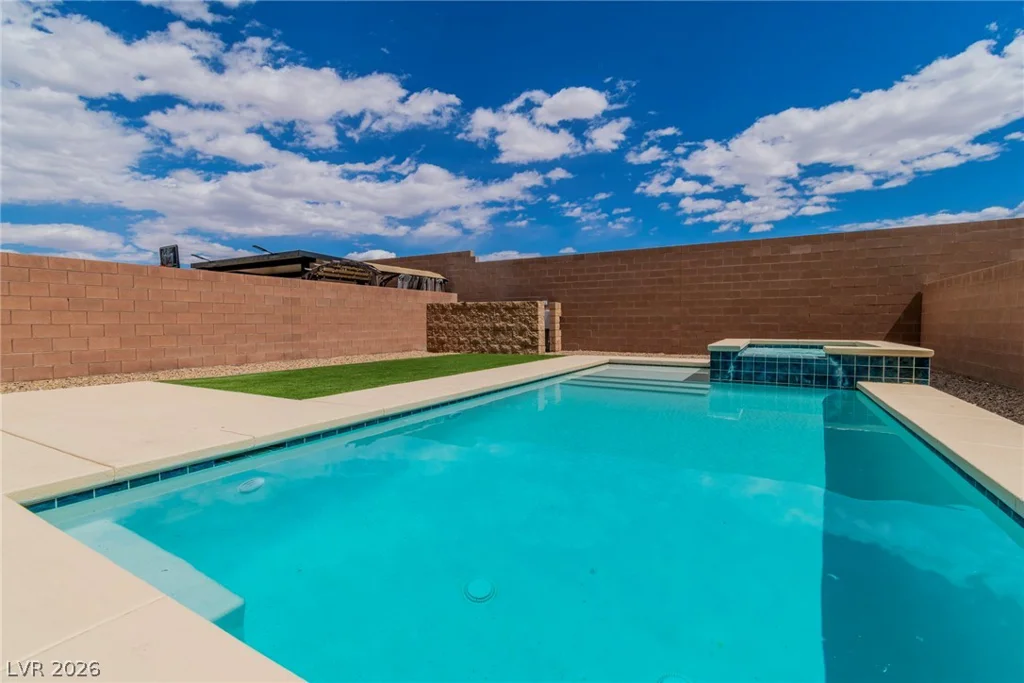 6338 Angora Peak, Las Vegas, NV 89115