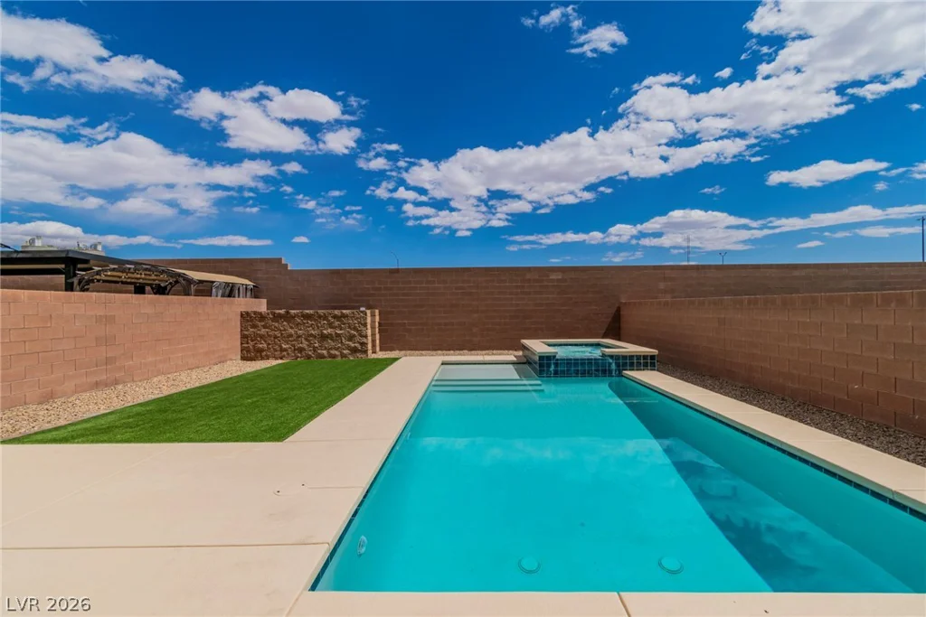 6338 Angora Peak, Las Vegas, NV 89115