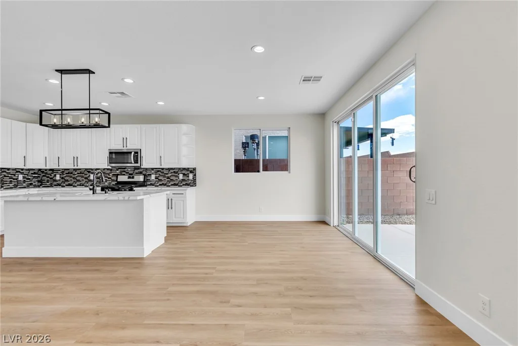 6338 Angora Peak, Las Vegas, NV 89115