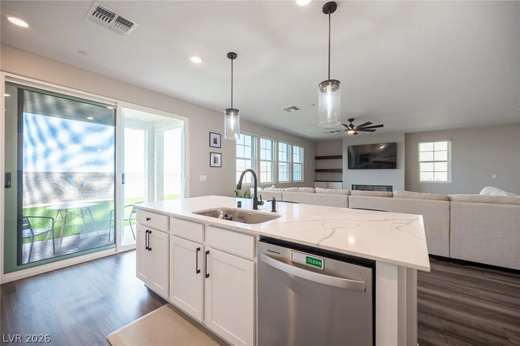 3786 Pordenone, Henderson, NV 89044