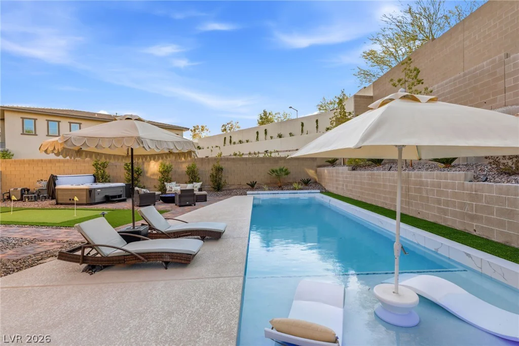 748 Agate Hills, Las Vegas, NV 89138