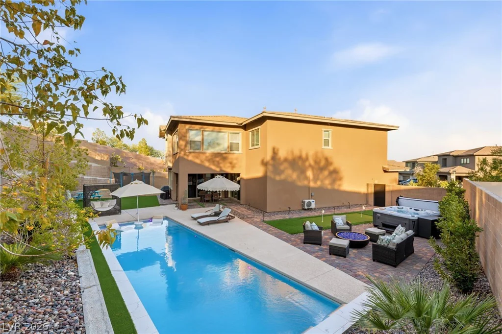 748 Agate Hills, Las Vegas, NV 89138