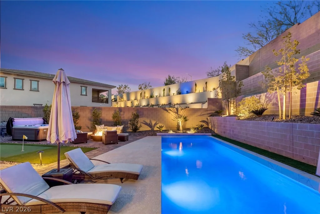 748 Agate Hills, Las Vegas, NV 89138
